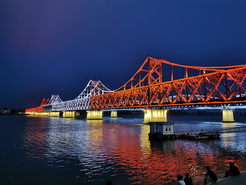 风光类 孙雯—夜幕下的断桥_副本.jpg